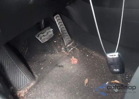 2014 Kia Soul z USA, uszkodzony, nr VIN KNDJN2A20E7097118